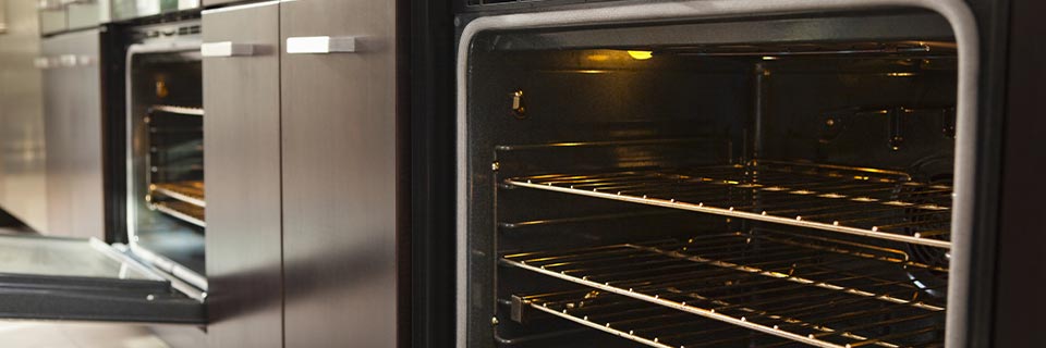 Met de juiste methode en het juiste schoonmaakmateriaal is je oven of steamer zo weer schoon en klaar voor gebruik!